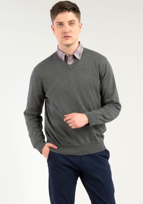 Sweater V-Neck Standard Fit Gris Oscuro