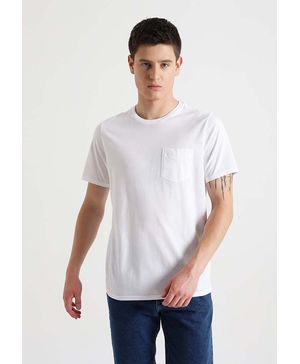 Polera Pocket Tee Slim Fit Blanco