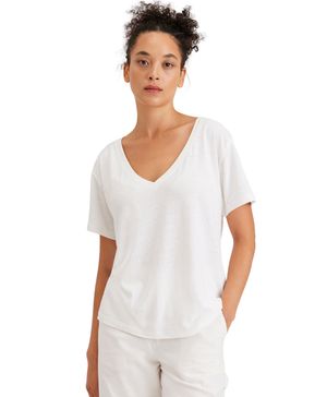 Polera Mujer Deep V-Neck Regular Fit Blanco