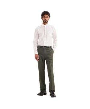 Pantalón Signature Khaki Slim Fit Iron Free con Stain Defender® Verde
